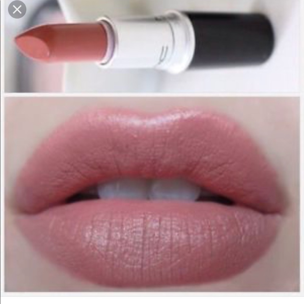 MAC matte lisptick in HONEY LOVE A25